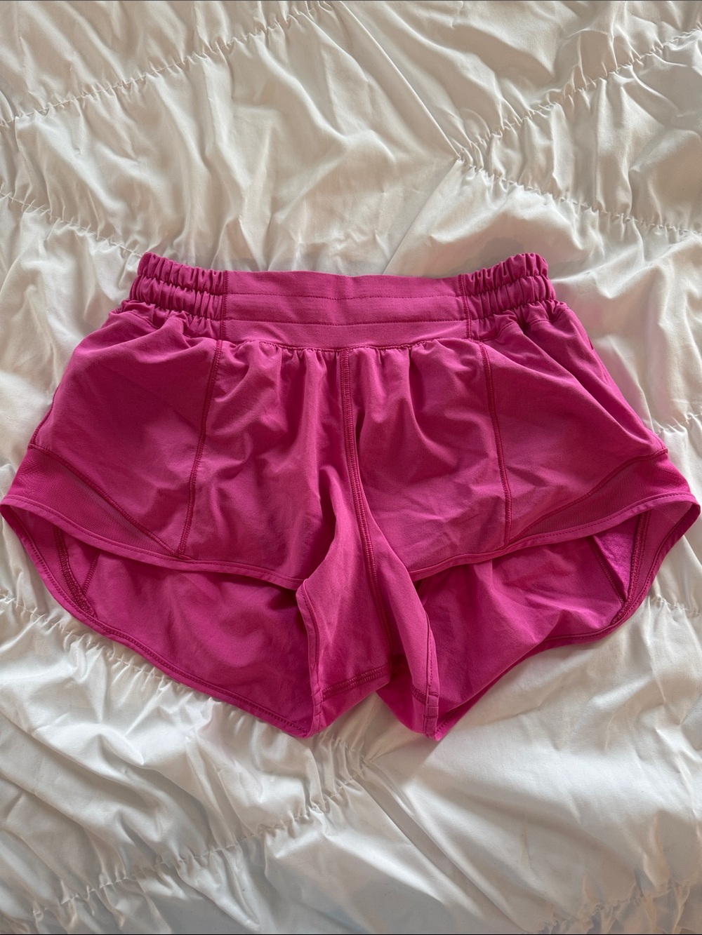 Lululemon Hotty Hot Low-Rise Short 2.5”